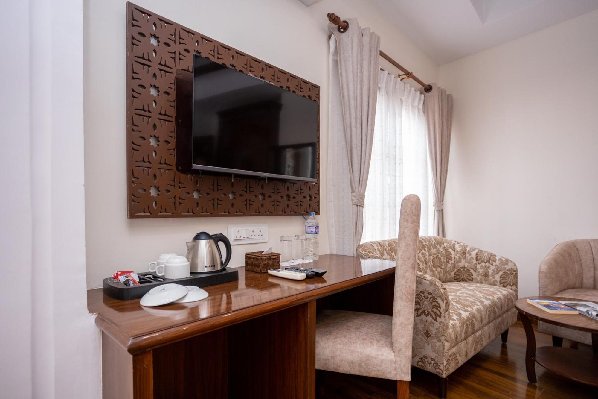 Airport Himalaya Boutique Hotel Katmandu Eksteriør billede