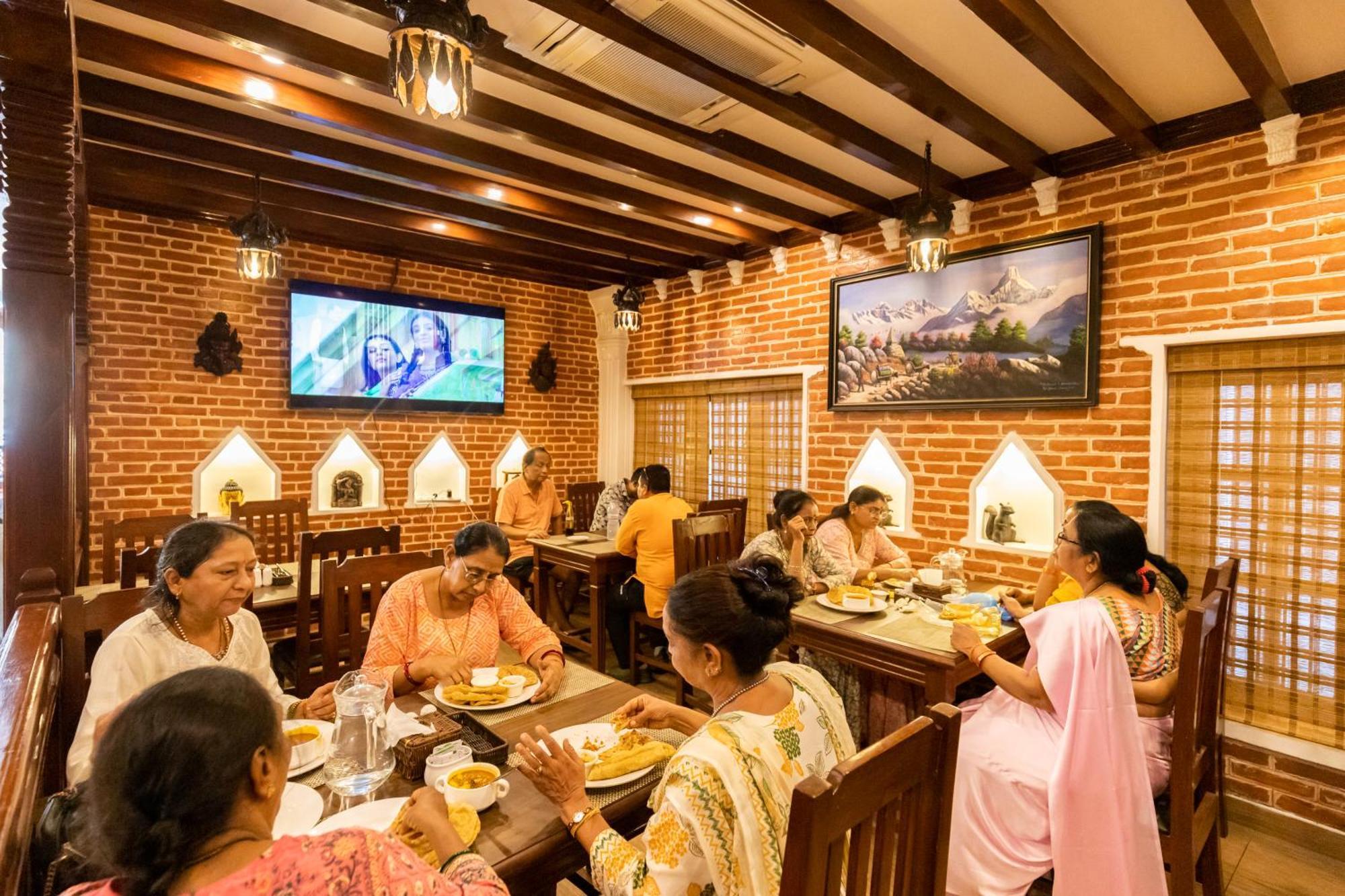 Airport Himalaya Boutique Hotel Katmandu Eksteriør billede